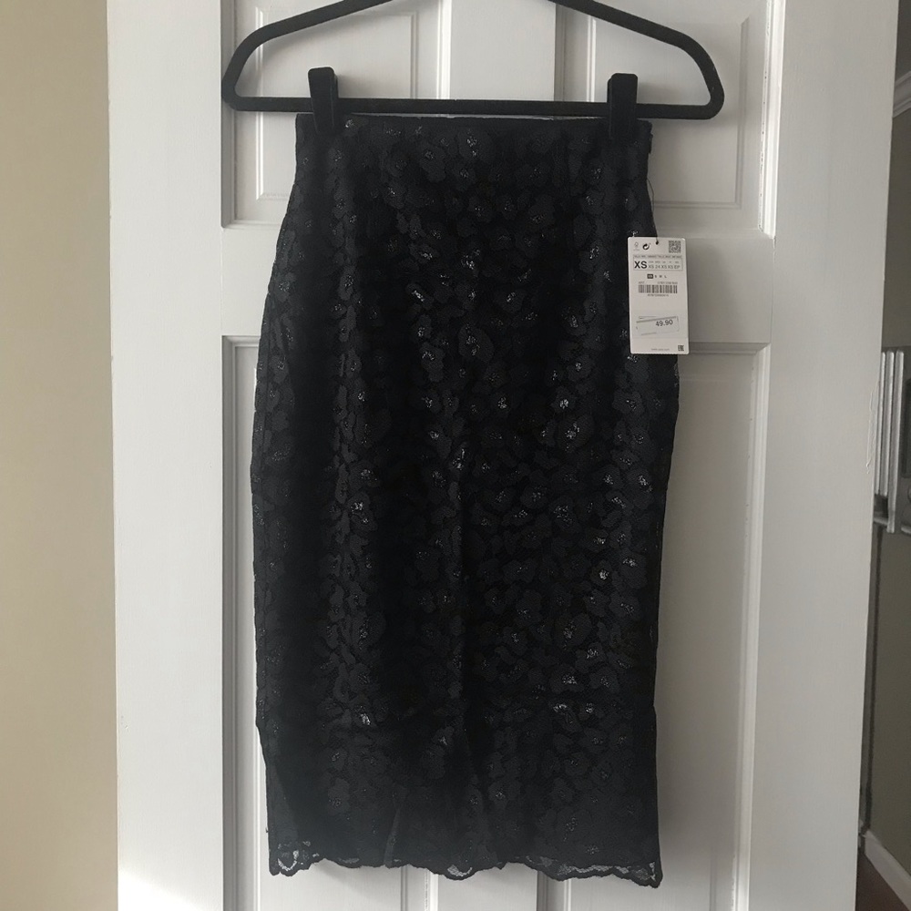 Zara basic lace pencil skirt